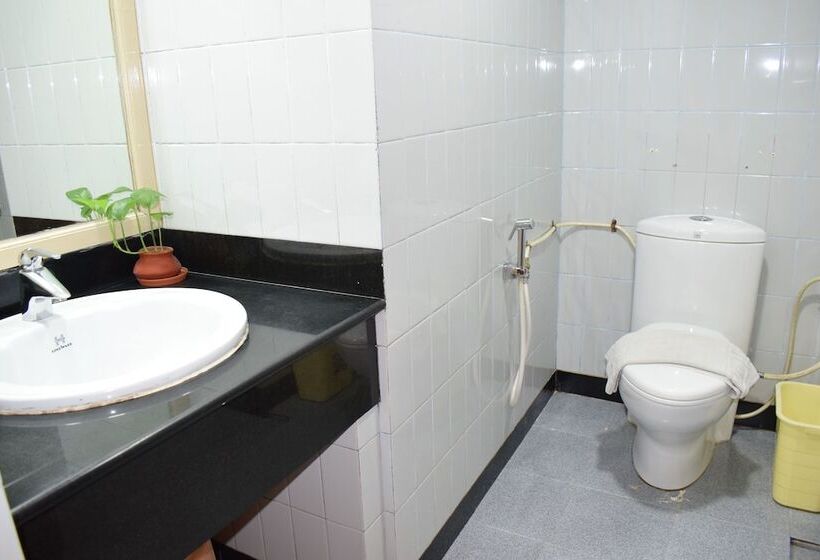 Номер Deluxe, Abad Fort