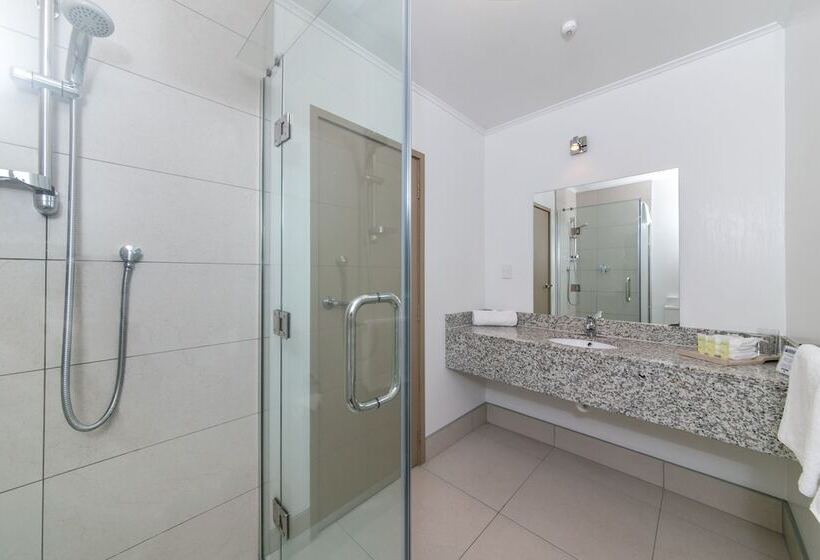 غرفة قياسية, Airport Gateway