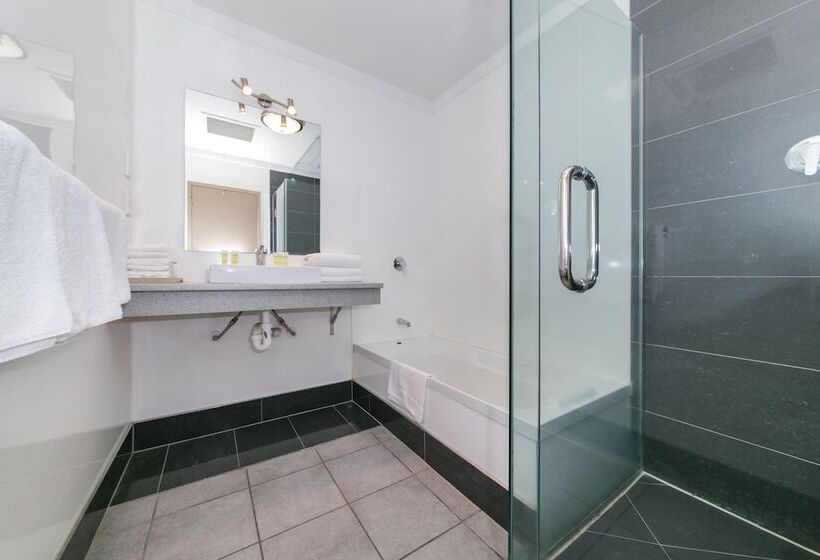 غرفة قياسية, Airport Gateway