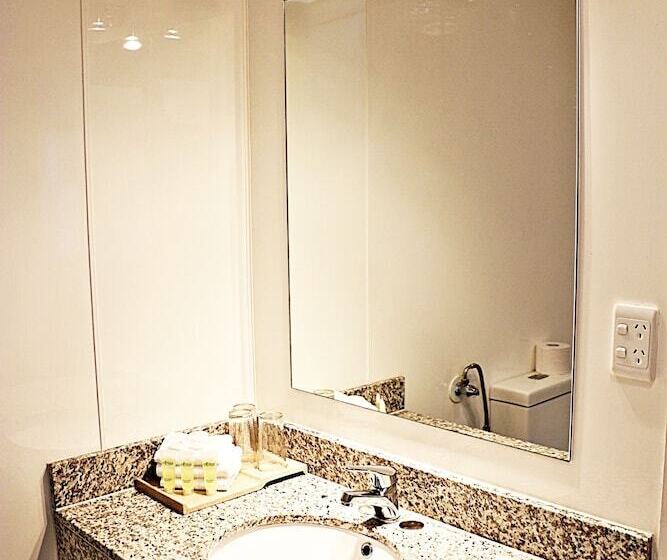 غرفة ديلوكس, Airport Gateway