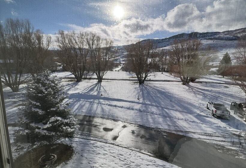 חדר סטנדרט שתי מיטות זוגיות, Best Western Holiday Hills