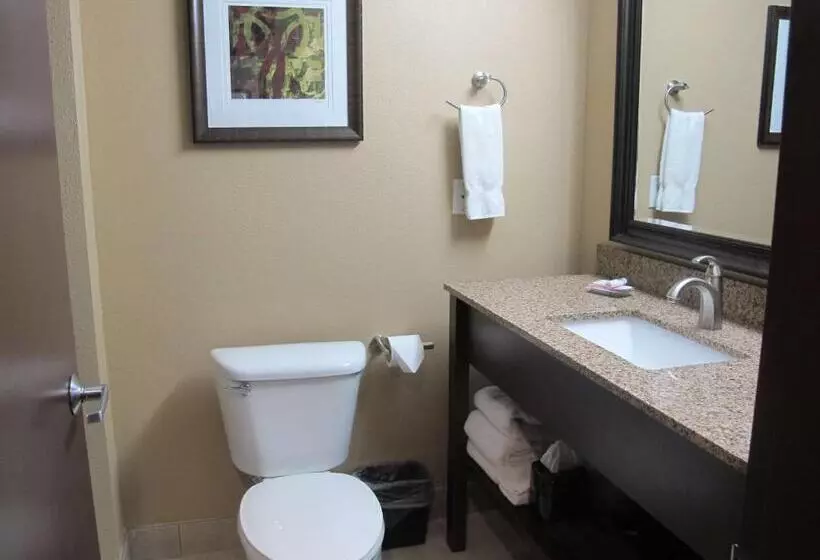 キングサイズベッドのスイートルーム, Best Western Woodland Inn