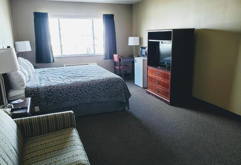 キングサイズベッドのデラックススイート, Days Inn & Suites By Wyndham Of Morris