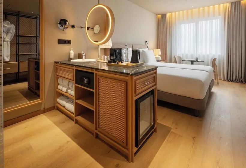 Camera Standard, Evolution Valbom