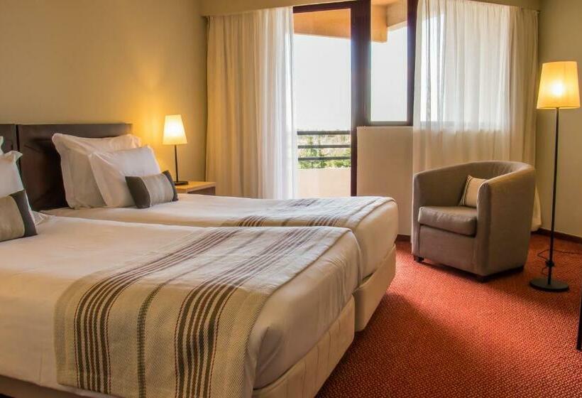 اتاق استاندارد با بالکن, Evora