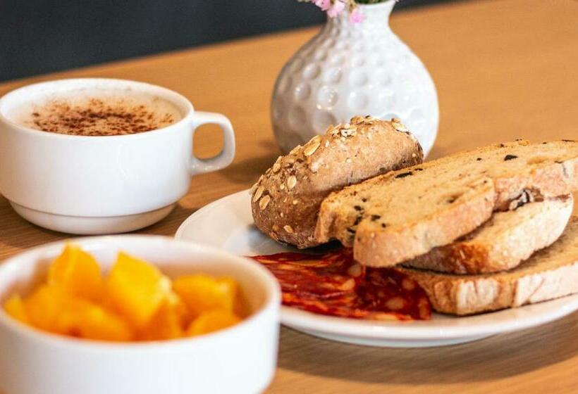 اتاق استاندارد, Evora