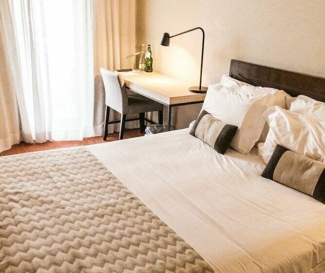 اتاق استاندارد, Evora