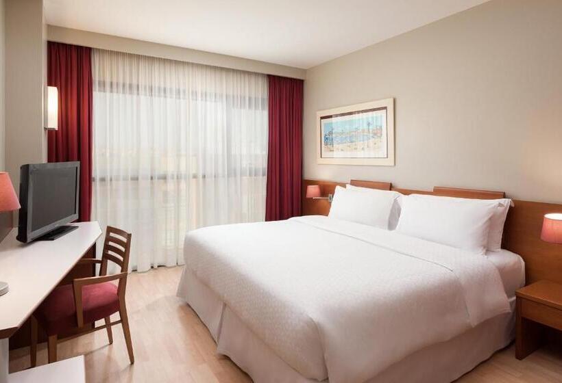 Номер Классика Кровать Кинг, Four Points By Sheraton Barcelona Diagonal