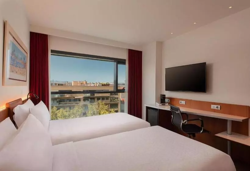 اتاق استاندارد با چشمانداز شهر, Four Points By Sheraton Barcelona Diagonal