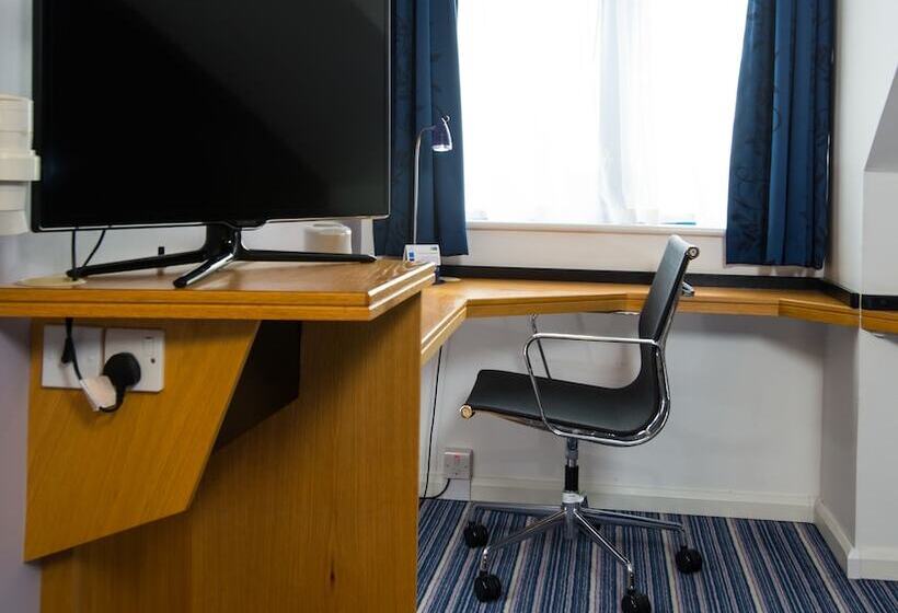 适合残疾人使用的标准间, Holiday Inn Express London Wandsworth, An Ihg