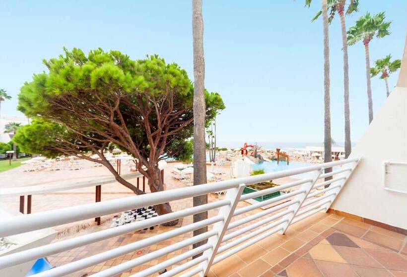패밀리 룸 측면 바다 전망, Iberostar Waves Royal Andalus