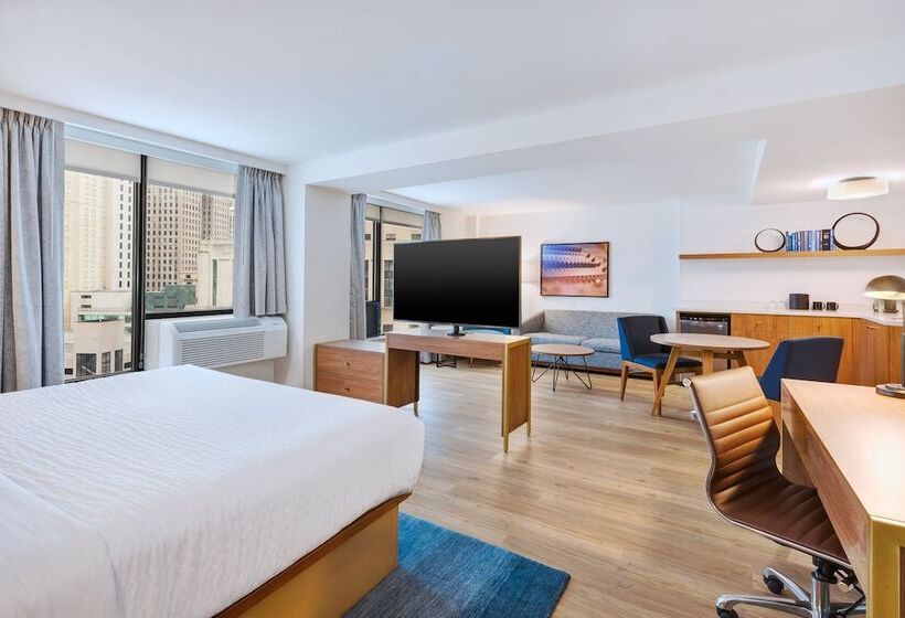 סוויטה, Indigo Detroit Downtown, An Ihg