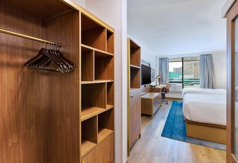 חדר סטנדרט שתי מיטות זוגיות, Indigo Detroit Downtown, An Ihg