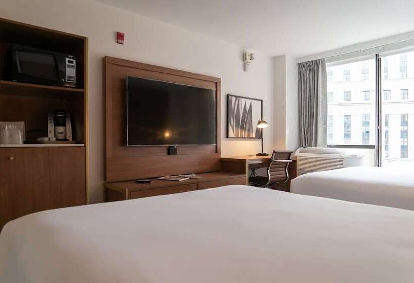 חדר סטנדרט שתי מיטות זוגיות, Indigo Detroit Downtown, An Ihg