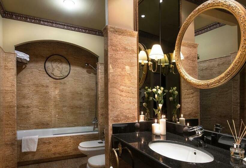 스탠다드 룸, Izan Trujillo