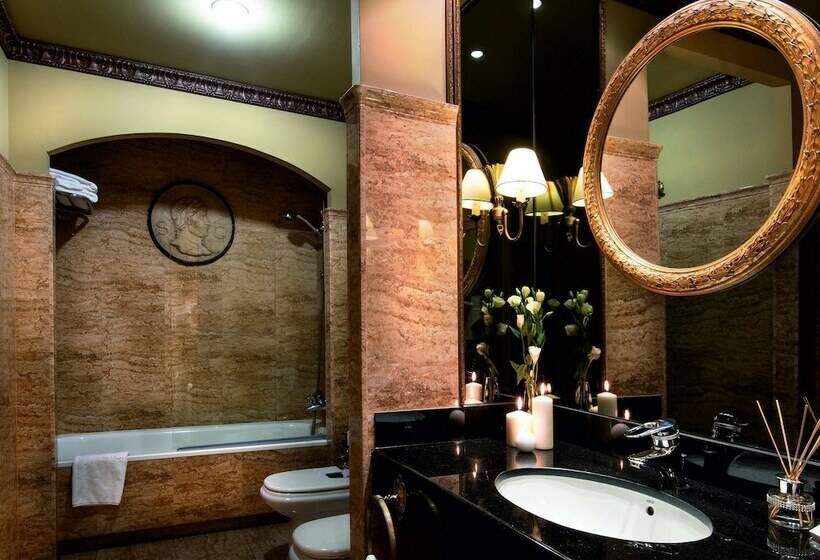 스탠다드 룸, Izan Trujillo