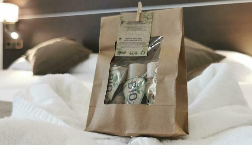 舒适三人间, Mainake Costa Del Sol