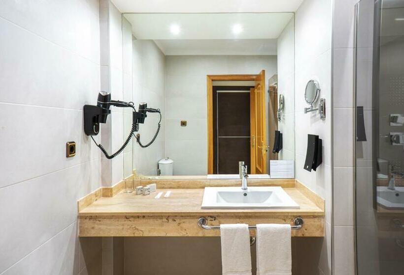 标准间侧面带海景, Mainake Costa Del Sol