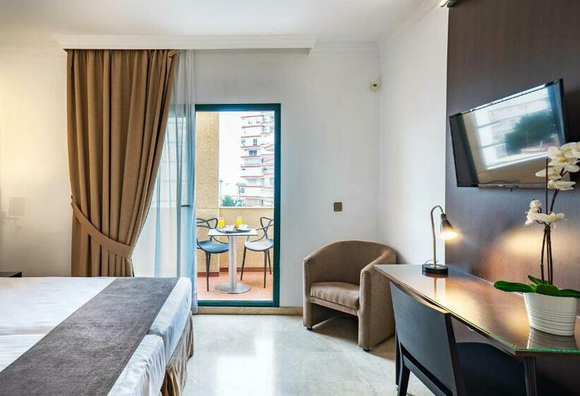 标准间侧面带海景, Mainake Costa Del Sol