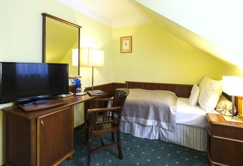 غرفة قياسية, Selsky Dvur  Bohemian Village Courtyard