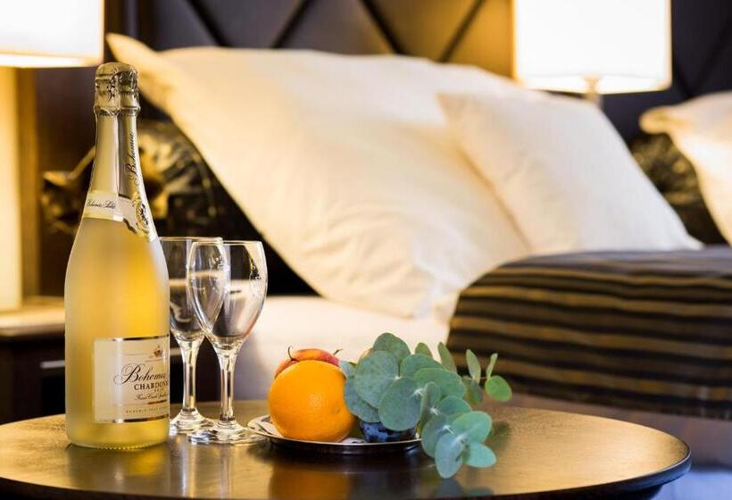 غرفة قياسية, Selsky Dvur  Bohemian Village Courtyard