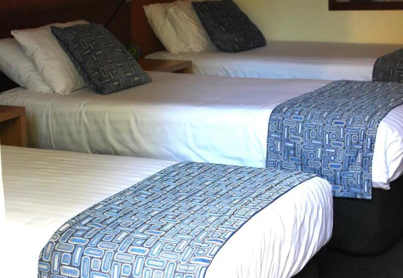 ファミリールーム, The Pemberton