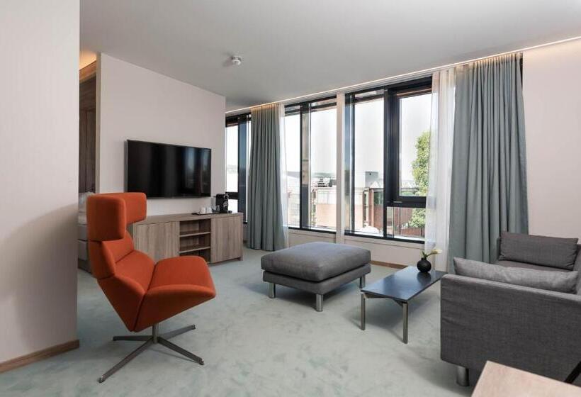 סוויטה, Thon Partner Hotel Parken