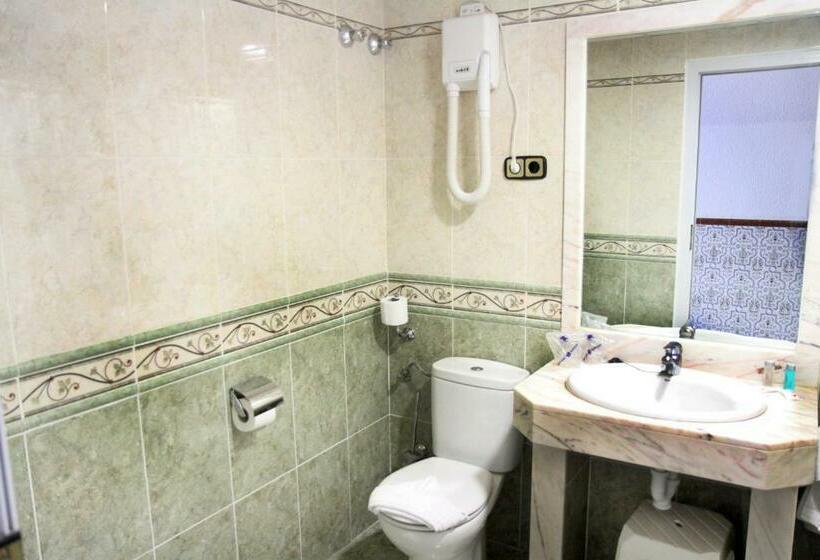 스탠다드 룸 바다 전망, Univers