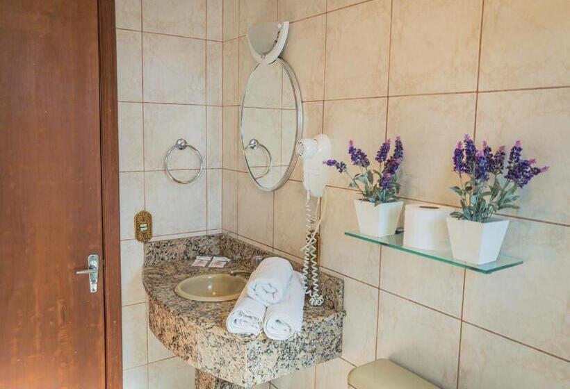 스탠다드 트리플 룸, Pousada Serrana