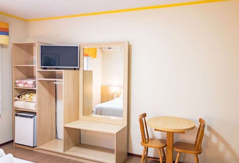 디럭스 트리플 룸, Pousada Serrana