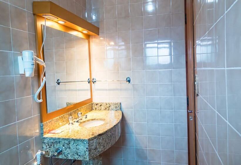 디럭스 트리플 룸, Pousada Serrana