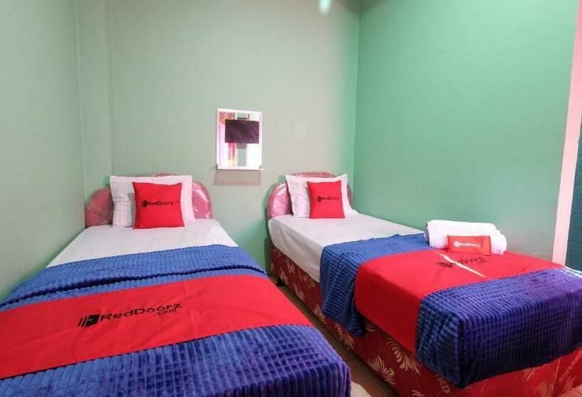 标准间, Reddoorz Near Mangrove Forest Kupang