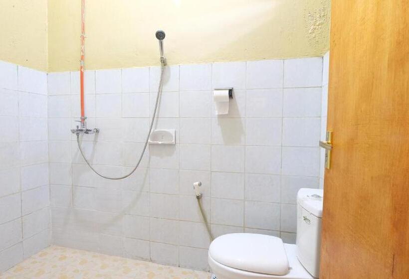 家庭间, Reddoorz Near Mangrove Forest Kupang