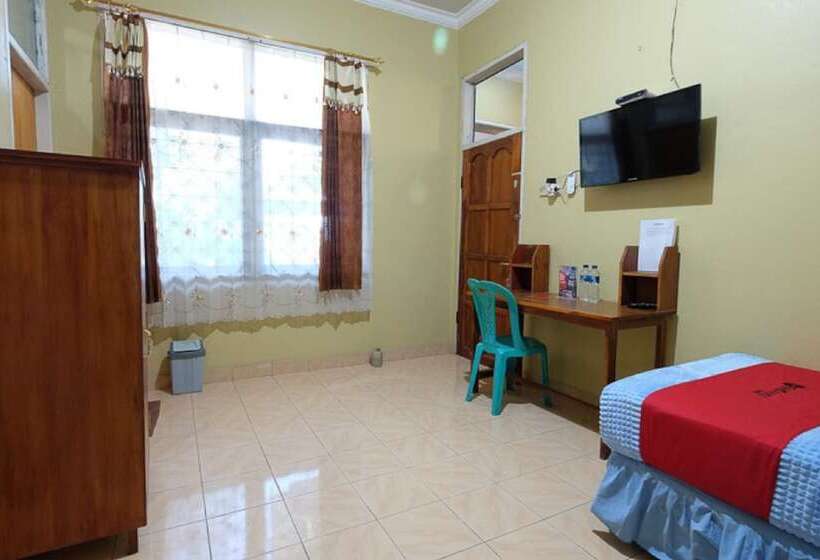 Номер Стандарт, Reddoorz Near Mangrove Forest Kupang