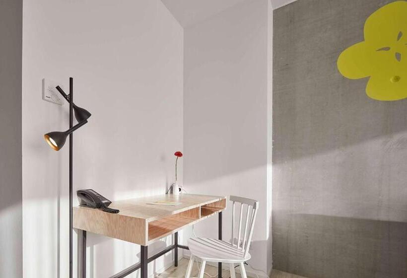 컴포트 룸, Flowers Hotel Essen