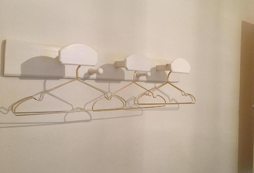 חדר סטנדרט, Numero 9