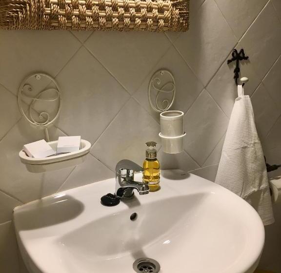 סוויטת ג'וניור עם מרפסת, Numero 9