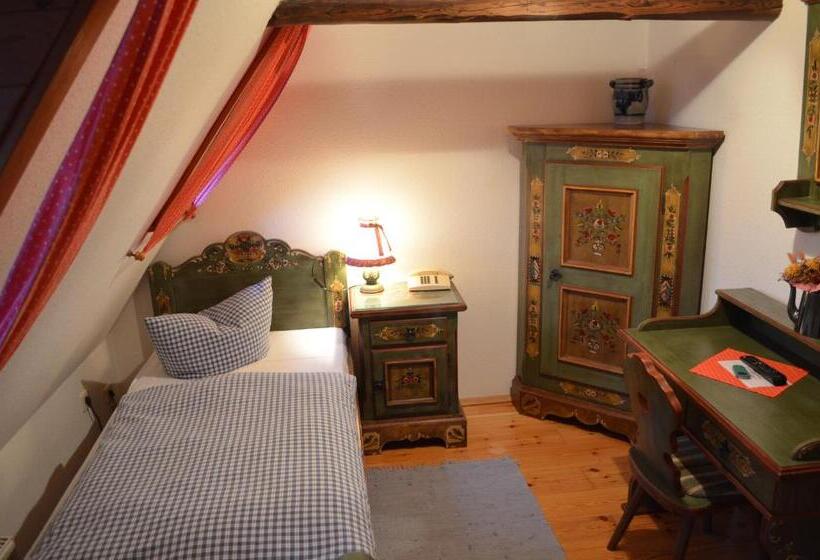 Standard Enkelrum, Zum Frongut