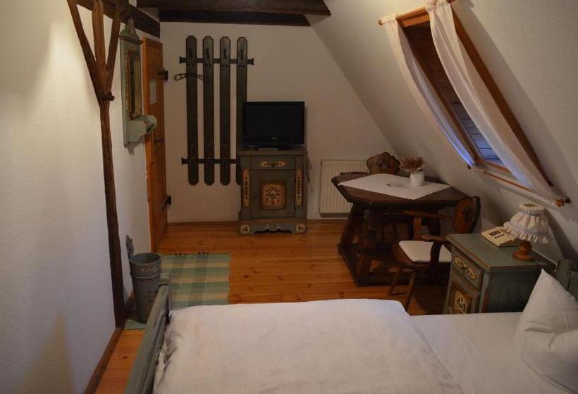 Deluxe Rum, Zum Frongut