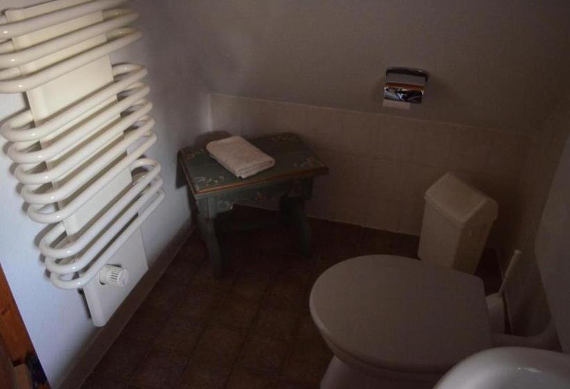 Deluxe Rum, Zum Frongut