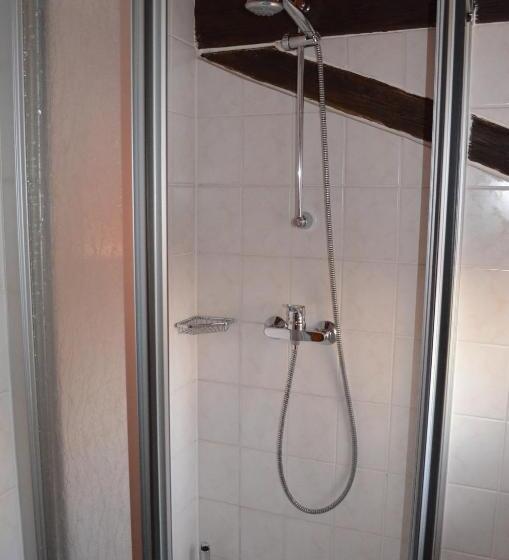 Deluxe Rum, Zum Frongut