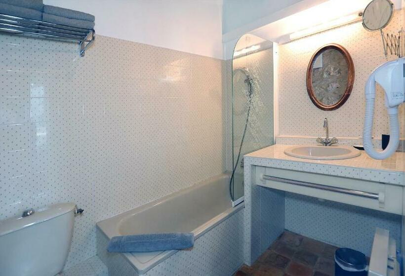 חדר סטנדרט, Le Cheval Blanc