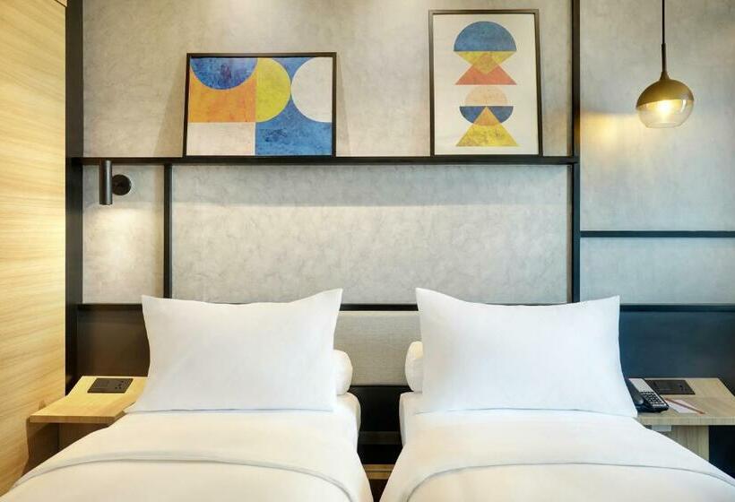 Номер Стандарт, Ibis Samarinda