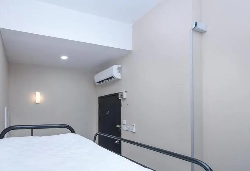 اتاق استاندارد سه نفره, Spot On 89838 Lm Residence