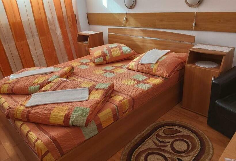 اتاق استاندارد یک نفره, Turist
