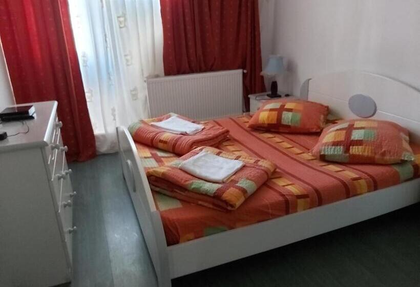 غرفة ديلوكس مطلّة علي الحديقة, Turist