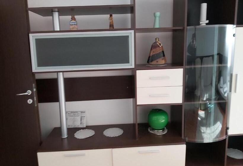 شقة غرفتين, Turist