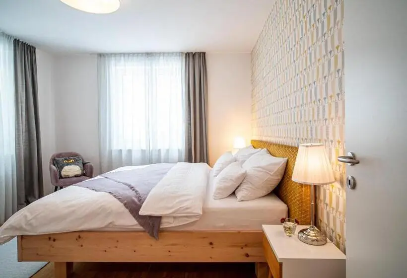 Apartament 2 Dormitoris amb Balconada, Loidls Guesthouse