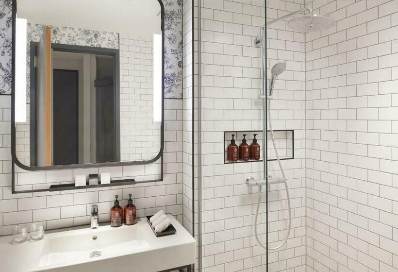 Cameră Clasică cu Pat King, Mövenpick Hotel The Hague