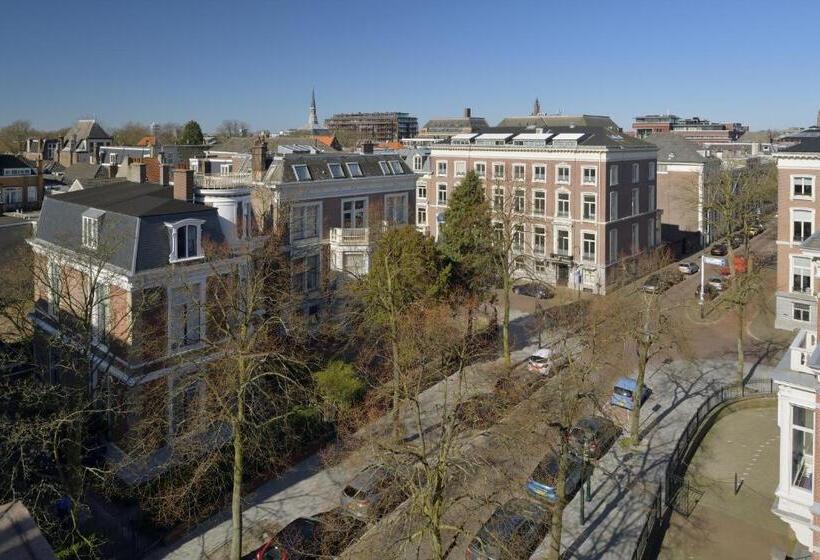 带大床的行政房间, Mövenpick Hotel The Hague